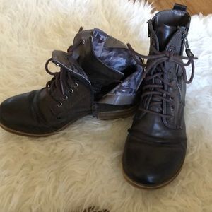 Women’s fashion boots!